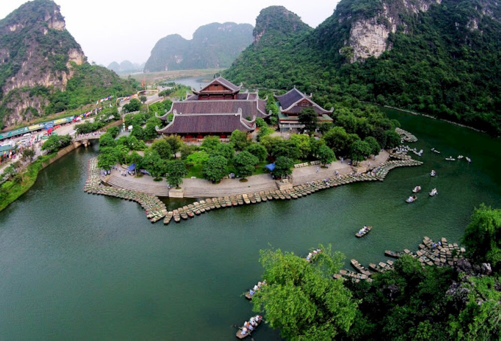 Hoa Lu Ancient Capital was recognized as World Cultural and Natural Heritage by UNESCO in 2014